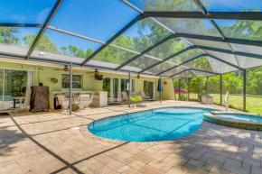 Lovely Crystal River Home with Lanai and Pool!